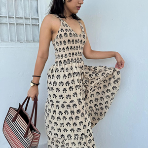 Dernières robes de créateur à la recherche de robes longues mi-longues solides pour la plage et le printemps pour l'été et le printemps - Product Image 1