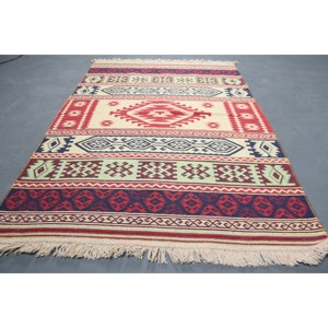 พรมวินเทจขนาด 3.8x5.5 ฟุต, พรม, พรมลายสัตว์สีแดงทำจากขนสัตว์ - Product Image 2