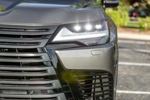 Vente de Lexus LX 600 2022, SUV à transmission intégrale, moteur V6 biturbo, conduite à gauche, excellent état, non modifié, intérieur clair, automatique neuf - Product Image 6