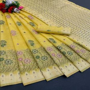 Sari de Algodón Hilado VASTRA COTTAGE con Tejidos Florales de Zari, Borde de Zari en Contraste, Pallu Rico, Combinado con Blusa de Brocado Butti - Product Image 4