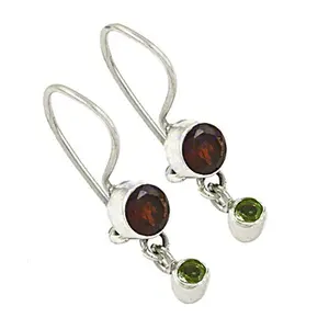 Boucles d'oreilles pendantes en argent 925 avec grenat et péridot, cadeau pour femme - Product Image 1