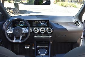 Mercedes-Benz AMG GLA45 Plus 2022 Usado en Excelentes Condiciones, Sin Accidentes, Volante a la Izquierda/Derecha - Product Image 3