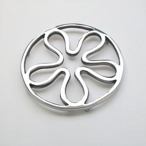 Tabletop Decorative Aluminum <b>Trivet</b> Round Shape Gold Finished <b>Metal</b> <b>Trivet</b> for Dining Table Heat Resistant - Product Image 6