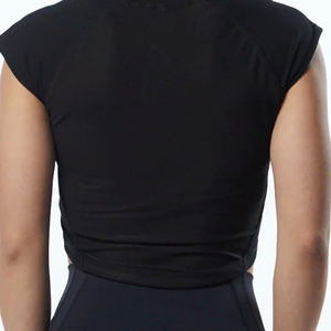 Performance Fit-top ajustado con cuello redondo para mujer, 95% algodón, 5% licra, mangas ajustadas, cuello redondo en forma de raglán, camisetas cortas opacas con dobladillo redondo - Product Image 6