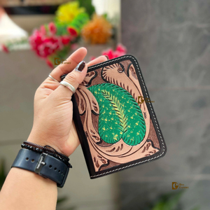 Nuevo diseñador de cuero pasaporte titular RFID estilo occidental tallado a mano corto Nylon multifunción accesorios de viaje caliente - Product Image 1