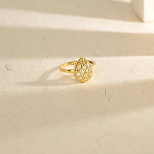 Bague en or Lattice Dew Cocktail pour les occasions festives - Product Image 1