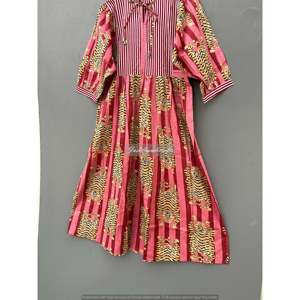 Robe midi 100 % coton imprimé tigre, style féminin et coquin, coupe bouffante au genou, idéale pour les soirées, les sorties en club, les vacances et les célébrations. - Product Image 4