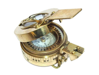 Accessoires nautiques présente cadran solaire gravé compas de poche en laiton nautique cadeaux antiques disponibles à la vente maintenant