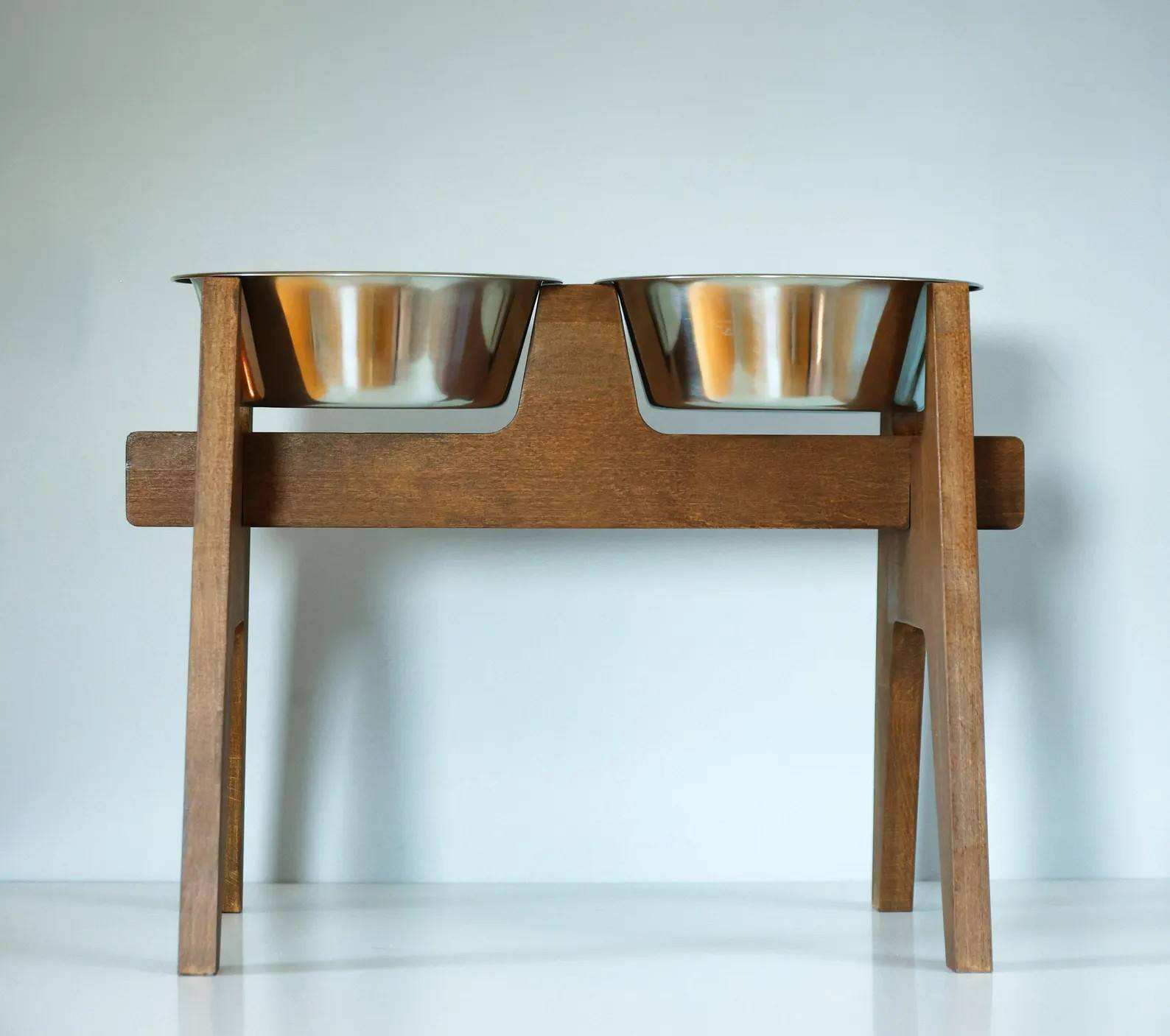 สีน้ำตาล