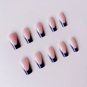 Set di 48 Unghie Finte A005, Design a Strisce Nero e <span class=keywords><strong>Nude</strong></span> per Manicure Francese, Kit Unghie Press-On all'Ingrosso - Product Image 3