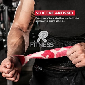 Sangles de musculation camouflage rouge et rose pour accessoires de gym, couleur spéciale pour femmes, dernier design, motif imprimé. - Product Image 3