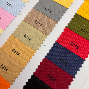 Tissu en coton et lin avec finition suisse Qualité suisse élégante pour chemises et robes à la mode - Product Image 1