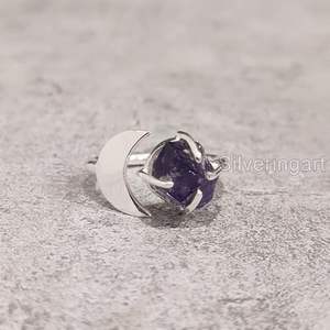 Anillo de Plata de Ley 925 con Amatista Natural en Bruto, Piedra de Nacimiento de Febrero, Luna Creciente, Joyería Hecha a Mano - Product Image 2