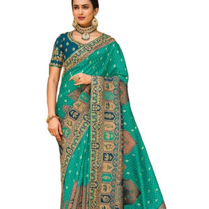 El último Sari estampado de seda pesada de diseñador de Fab Zone - Product Image 1