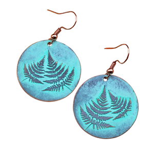 Nordic Baltic Jewelry Festival 2025 Pendientes Joyería de latón Pendientes de acabado martillado colorido Vestido de traje negro Joyería de cobre - Product Image 6