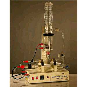 Unité de double distillation d'eau verticale à haute efficacité Support OEM personnalisé pour une utilisation industrielle et en laboratoire - Product Image 2