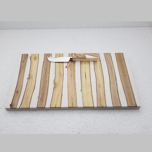 Tabla de Quesos Redonda de Resina con Diseño de Madera de Acacia, Tabla de Cortar Reutilizable y Sostenible de 2 cm de Grosor, Tabla de Quesos de Moda - Product Image 3