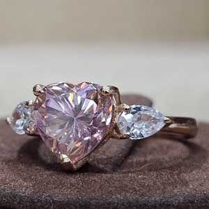 Anillo de Compromiso de Plata de Ley 925 con Incrustaciones de Moissanita Rosa en Forma de Corazón, Certificado por GRA, VVSD Original, Chapado en Oro Rosa - Product Image 6