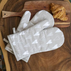 Gants de four matelassés en coton au design moderne pour la cuisson et la sécurité culinaire, fabriqués en Inde - Product Image 5