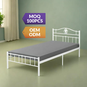 Lit simple moderne avec pied de lit plate-forme en acier peu encombrant pour les petits appartements et la chambre à coucher - Product Image 1