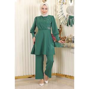 Ensemble décontracté en coton 100% avec col roulé perlé et longueur midi - Product Image 3