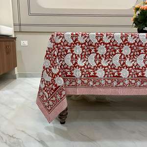 Mantel Estampado a Mano con Diseño Floral Rojo de Palma Real, Cubierta de Tela Artesanal para Decoración de Mesa Navideña - Product Image 1