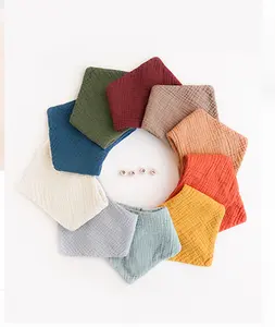 Wholesale Custom 100% Organic Cotton Reusable Soft Triangle Button Anti Dirty Muslin Baby Bibs