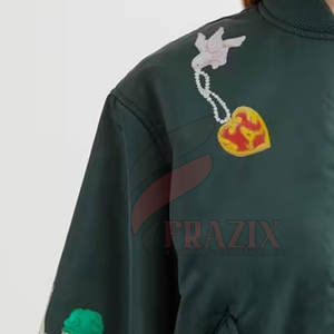 Chaqueta Bomber Ligera de Satén para Invierno con Parches Bordados de Estilo Vintage, Cuello Alto, Diseño Unisex y Parche Único - Product Image 3
