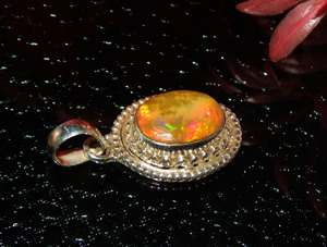 Pendiente Fino de Plata de Ley 925 con Ópalo Etíope Natural Welo, Chapado en Oro Rosa y Rodio, Estilo Vintage para Parejas - Product Image 2