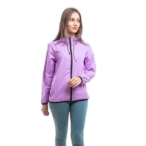 주문 제작 Softshell 방수 윈드 브레이커 재킷 100% oem 서비스 여성 재킷 사용자 정의 색상과 새로운 트렌드의 2023