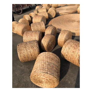 Coussin ottoman en jacinthe d'eau tissé à la main du Vietnam pour la décoration intérieure naturelle Eco Living et la vente au détail de meubles durables - Product Image 4