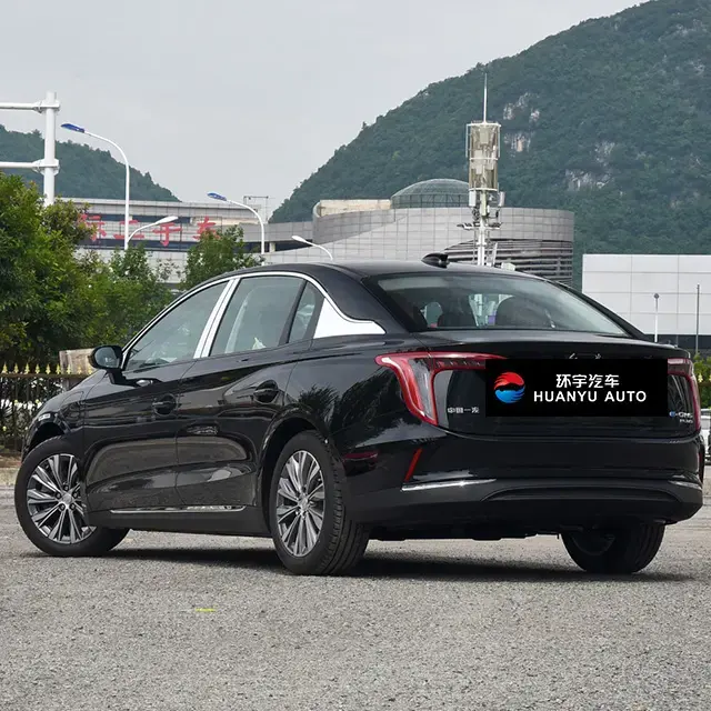 New Cars for Sale Hong Qi EQM5 Electric Car 2024 Stock Electric Autos E-qm5 0 km New Car High-speed Electric Automotive
