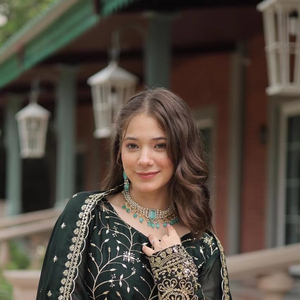 Derniers vêtements de soirée de créateur Look Palazzo en soie Rangoli avec ensemble Dupatta avec broderie à séquences lourdes Costume entièrement cousu - Product Image 1