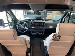 Excellente <span class=keywords><strong>Mini</strong></span> Caravane de Luxe Moderne Euro6 <span class=keywords><strong>pour</strong></span> <span class=keywords><strong>Camping</strong></span>-<span class=keywords><strong>Car</strong></span> Tout-Terrain 4-6 Personnes avec <span class=keywords><strong>Four</strong></span> à Micro-ondes Léger et Premium - Product Image 5