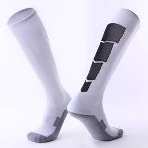 Chaussettes de football antidérapantes personnalisées de qualité supérieure pour hommes et femmes Nouveau design d'hiver Chaussettes de football en polyester avec logo respirant - Product Image 1