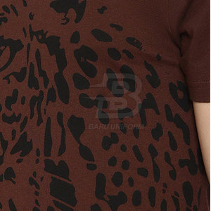 T-shirt de sublimation confortable en matériau durable T-shirt de sublimation de haute qualité à vendre en ligne - Product Image 6