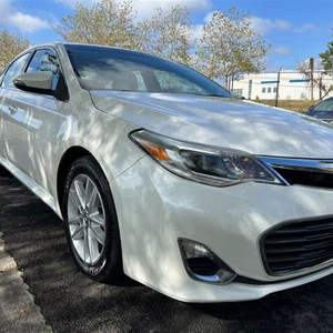 Occasion 2013 pour Av -al -on XLE Premium Volant à Gauche - Product Image 3