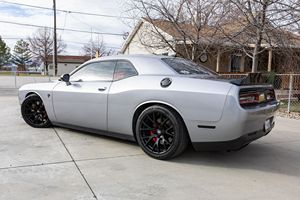 รถดอดจ์ ชาเลนเจอร์ เอสอาร์ที เฮลแคท มือสอง ปี 2016 พวงมาลัยซ้าย/ขวา - Product Image 2