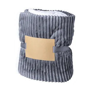 Coperta in pile corallo Sherpa personalizzata di Karovix - Product Image 1