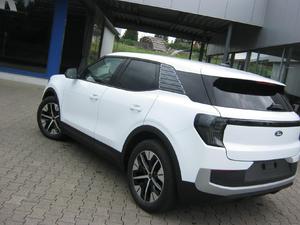 "2024 Ford Explorer 4x4 SUV อัตโนมัติสีขาวพร้อมที่นั่งภายในผ้าสีเข้มและยาง R20จัดส่งฟรี" - Product Image 2
