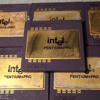 Processeur de CPU en céramique Pentium Pro avec de l'or disponible en Autriche