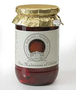 hight quality Madernassa pear in Dolcetto wine made in Italy glass jar 700 g made from fresh fruit