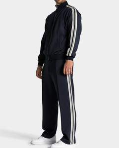 Dernier design sur mesure, veste et pantalon de club noirs à fermeture éclair avec rayures, ensemble de survêtement deux pièces pour homme, vêtements de sport respirants, survêtement pour homme - Product Image 1