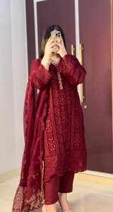 Robe brodée de couleur rouge à manches longues, costume pakistanais 3 pièces Salwar Kameez, vêtements traditionnels faits à la main de créateur - Product Image 6