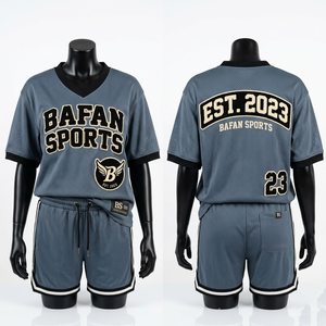 ชุดกีฬาผู้หญิงผ้าตาข่ายเนื้อเจอร์ซีย์ 150 GSM ระบายอากาศได้ดี โพลีเอสเตอร์ สีเทา-ดำ ตัดต่อสีตัดกัน ปักโลโก้ตามสั่ง ชุดเซ็ตสำหรับผู้หญิง - Product Image 5