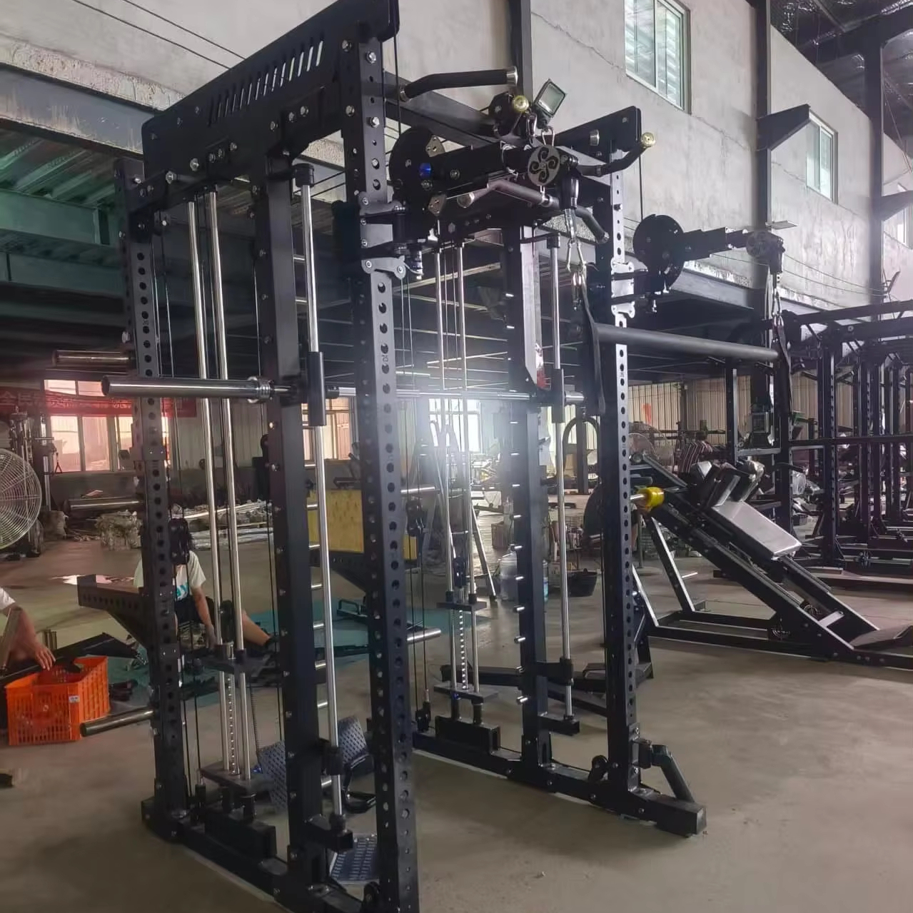 Gym Equipment Q235 Steel Tube Sport Exercise Strength Gym Machine All In One Smith Machine Power Rack Multi Functional Trainer