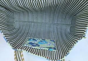 กระเป๋าผ้าสั่งทำขายส่ง พิมพ์ลายตามต้องการ พร้อมสายสะพายผ้าฝ้ายแบบควิลท์ กระเป๋าโท้ทผู้หญิงใบใหญ่ สำหรับใส่ของช้อปปิ้งและอุปกรณ์เสริม - Product Image 4