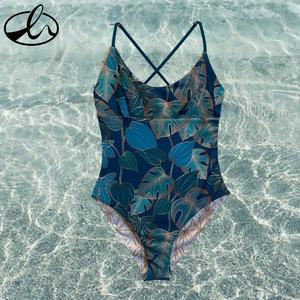 MINGHE 2025 Women's Wholesale Boho Beach Crochet Cover <b>Sarong</b> Pareo Brazilian Bottom 2-Piece Set Rhinestone Halter Neck - Product Image 6