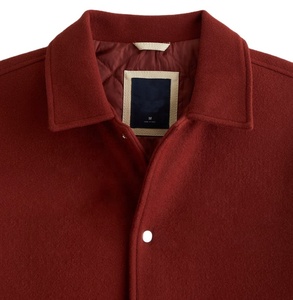 Chaqueta acolchada con mangas de piel y lana para carreras de calle vintage personalizada en talla grande OEM al por mayor, chaqueta universitaria personalizada para hombre - Product Image 3