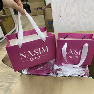 Bolsa de Papel de Regalo de Lujo con Estampado en Caliente, Cierre de Cinta y Diseño Personalizado para Empaque de Joyería o Perfume - Product Image 6
